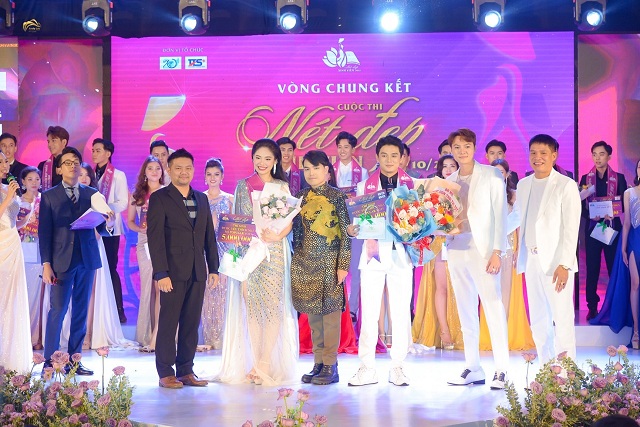 chung ket net dep sinh vien 11