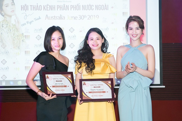thu huong doanhnhanhoinhaptoancau 10