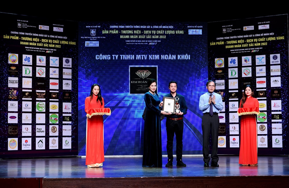 cong ty tnhh mtv kim hoan khoi nhan top 5 thuong hieu chat luong vang nam 2022 toancanhbaochi