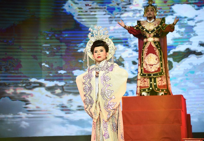 nsnd bach tuyet quan long voi tiet muc cua con gai danh hai duy phuong.11