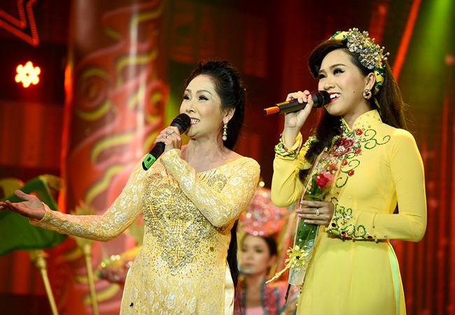 nsnd bach tuyet quan long voi tiet muc cua con gai danh hai duy phuong.13