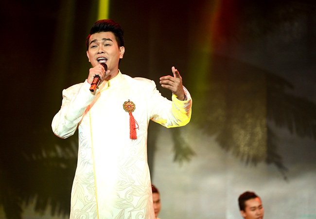 nsnd bach tuyet quan long voi tiet muc cua con gai danh hai duy phuong.16