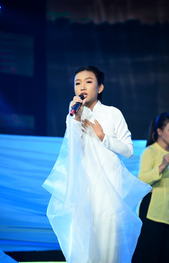nsnd bach tuyet quan long voi tiet muc cua con gai danh hai duy phuong.19