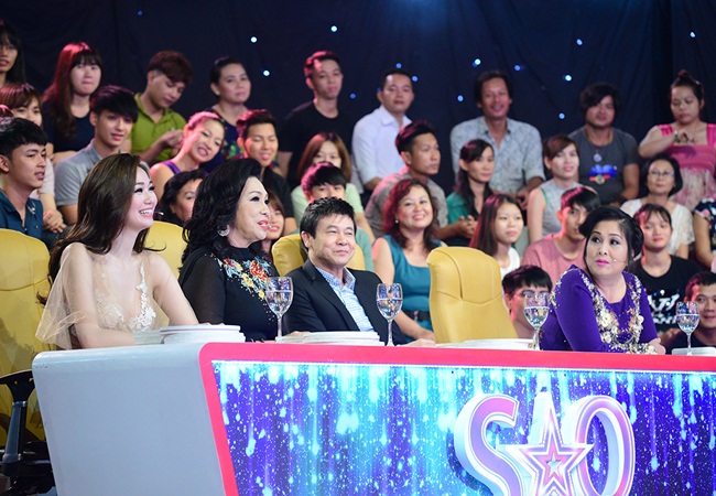 nsnd bach tuyet quan long voi tiet muc cua con gai danh hai duy phuong.2