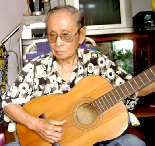 NHAC SY CHAU KY