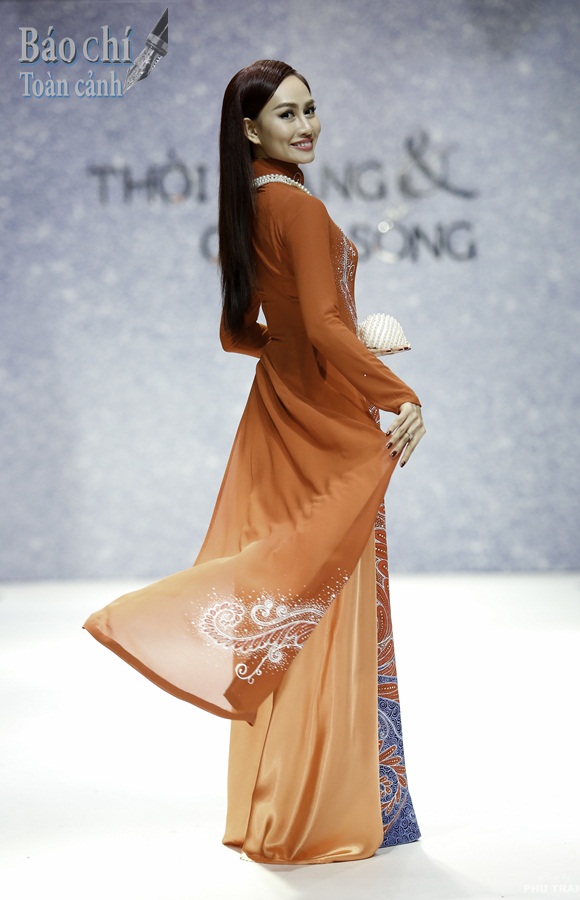 kim duyen bst song bien thoi trang cuoc song