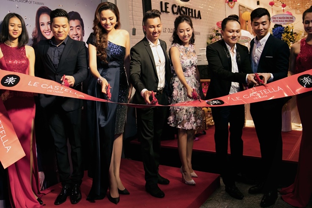 le castella khai truong chi nhanh thu 2 vanhoadoanhnhan