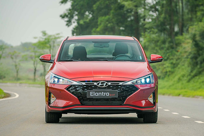 Ngoai hinh an tuong cua Hyundai Elantra Sport tapchithoidai