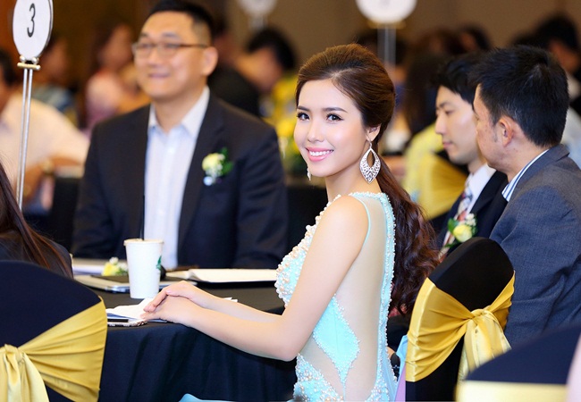 a hau khanh phuong 7