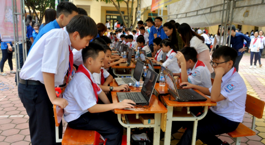 bo gd dt se loai bo nhung cuoc thi khong thiet thuc trong truong hoc