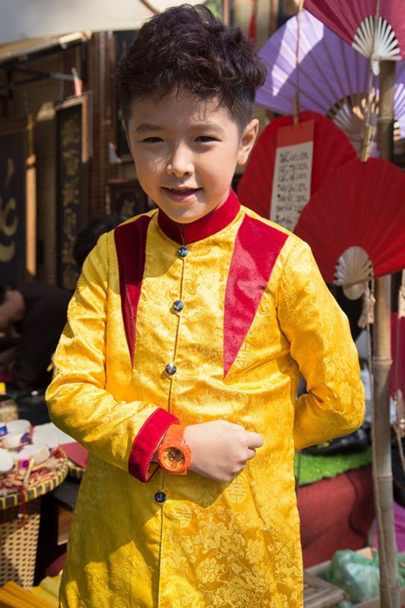 ben lee ao dai xuan 2