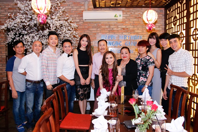 sinh nhat ngoai ngoc giau 9