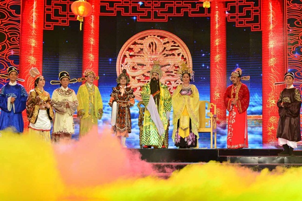 bao quoc hong van hoi ngo 3