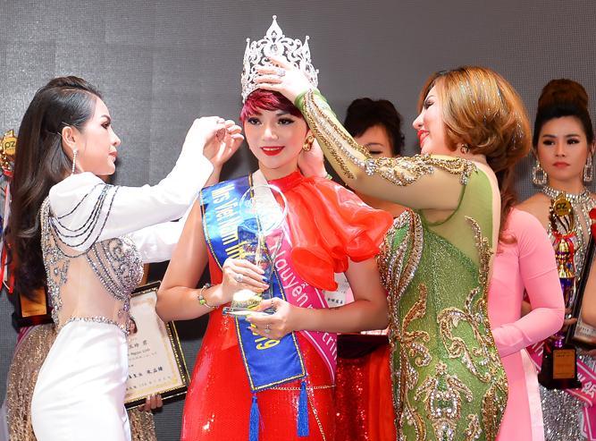 dn tuyetnhung san khau 1