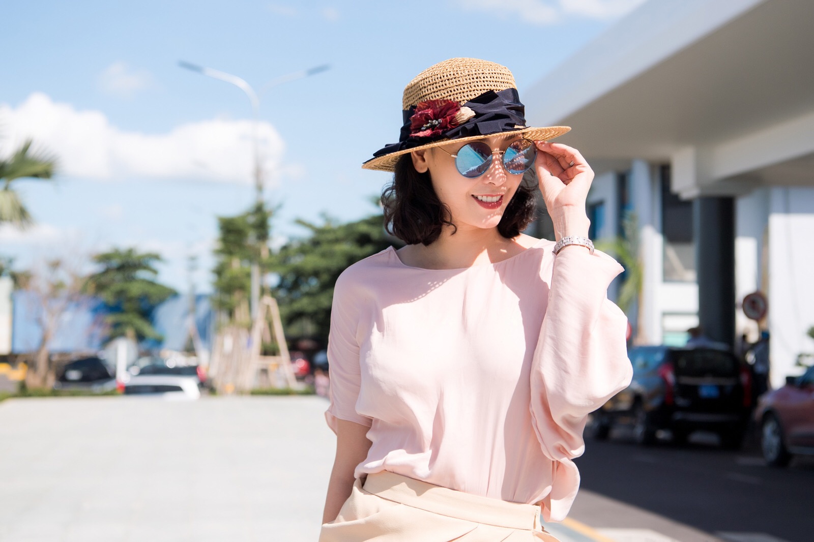 ha kieu oanh le thanh hoa dong hanh hoa hau viet nam tapchithoidai