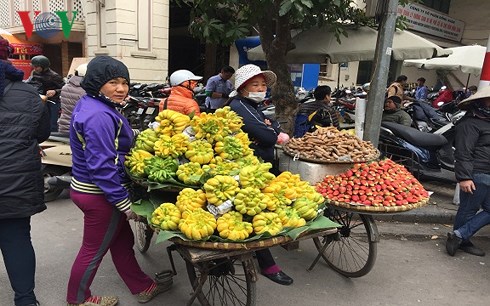 thi truong tet 2018 tapchithoidai