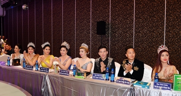 le thanh thuy 4