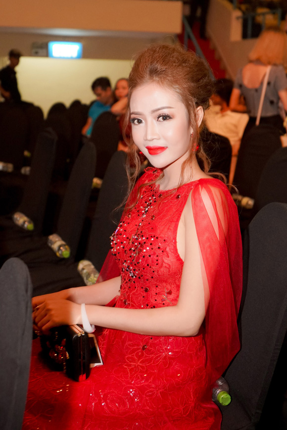 ngo thai ngan tapchithoidai 5