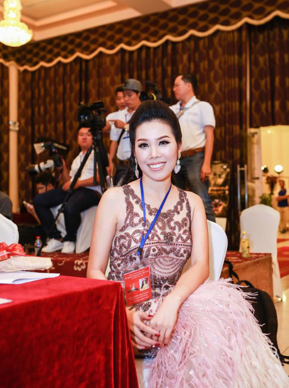nguyen thuy oanh tapchithoidai 1