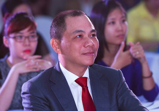 pham nhat vuong tapchithoidai