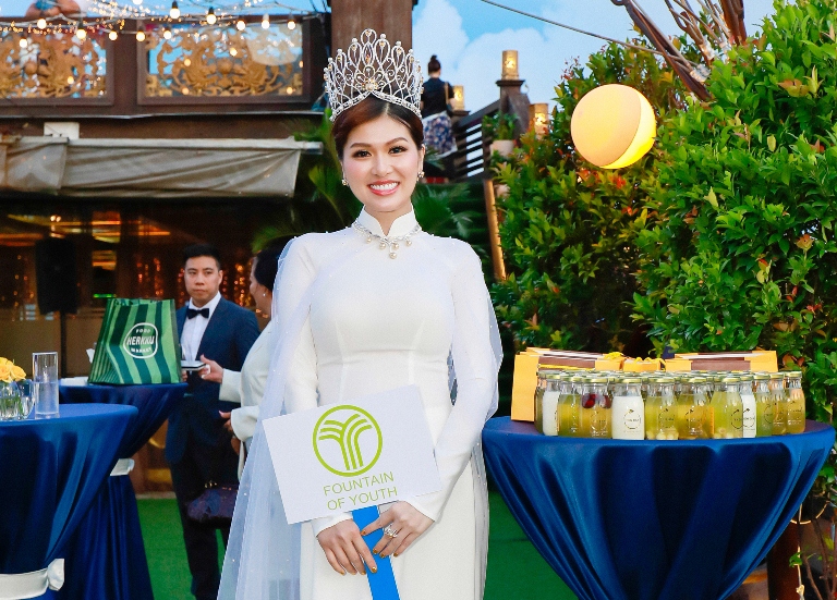 ho oanh yen dai su