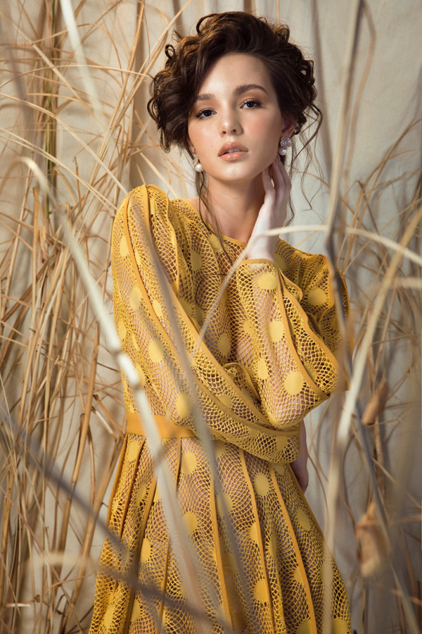 hoa hau nguoi nga dien vay co dien cua le thanh hoa tapchithoidai7