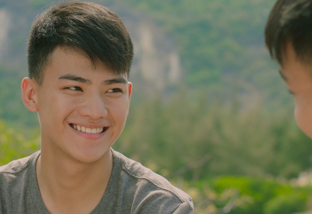 hoang dung hat ke chuyen tao khong xa may toancanhbaochi