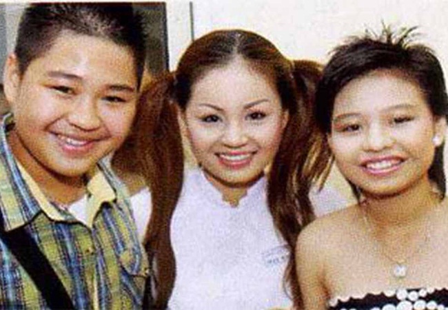 dien vien le loc uoc mo co mot tam anh chup chung cung gia dinh.6