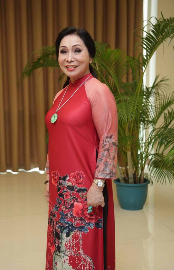 nsnd bach tuyet sao noi ngoi