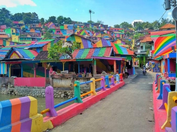 kampung indo