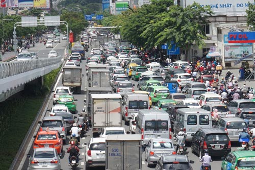 ket xe quanh san bay tan son nhat tapchithoidai