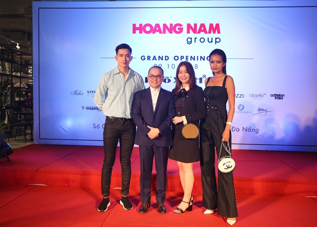 khai truong pho xinh 3