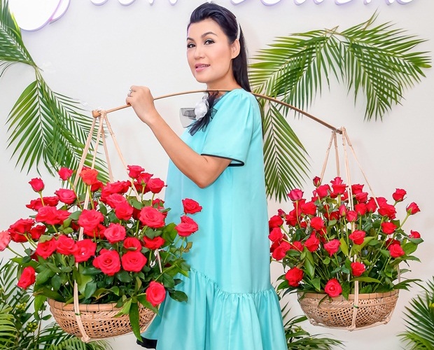 ngoc lan khai truong shop hoa thu 2