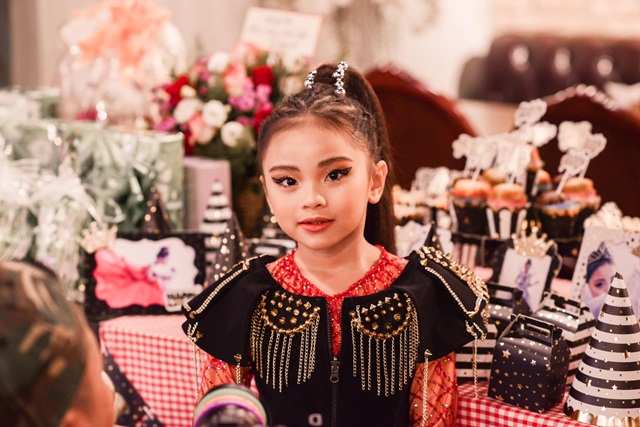 ngoc nhi thanks party 8