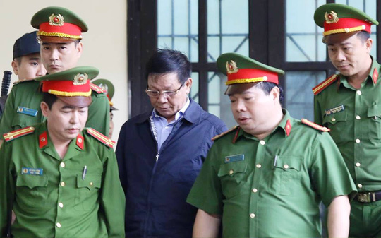ong Phan Van Vinh ve met moi nghe