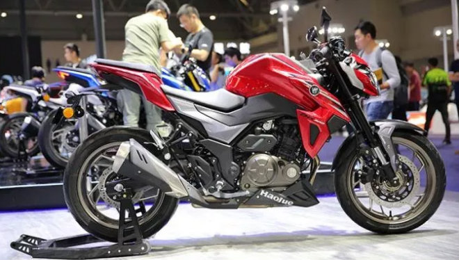suzuki gixxer 250 moi sap ve