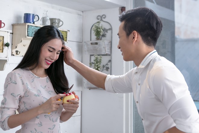 thuy tien lac loi chang trai la trong mv moi