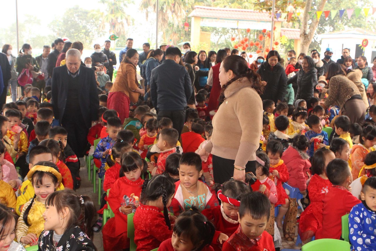 ao am mua dong dong day don tet 1
