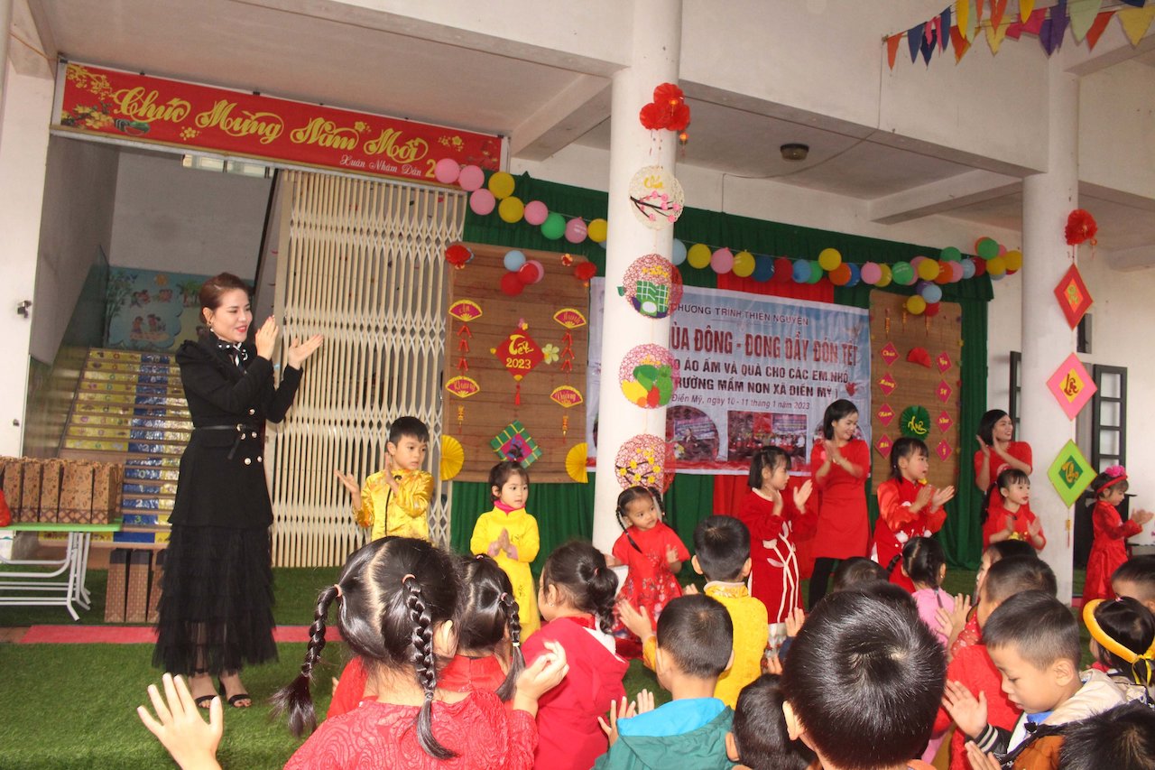 ao am mua dong dong day don tet 6