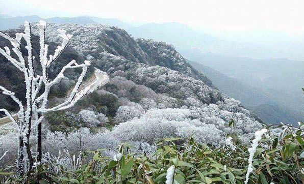 Khong khi lanh gia tang cuong do vung nui co bang gia trong thang 12 2021