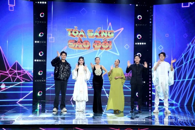 doan trang toa sang ngoi sao