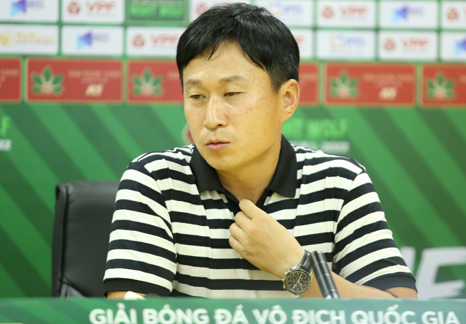 hlv truong clb ha noi