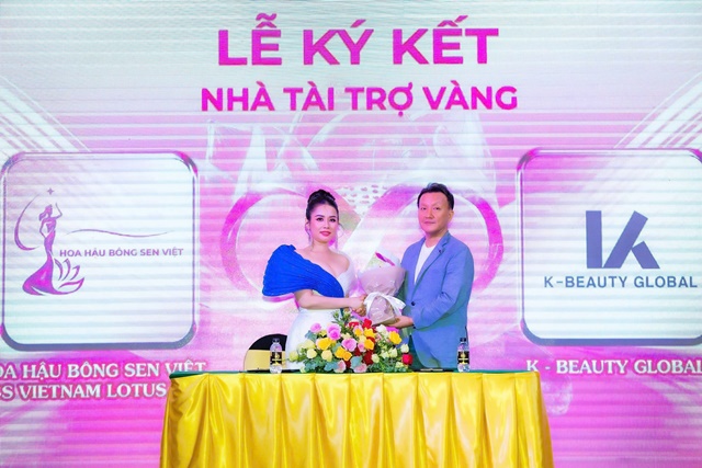 hoa hau bong sen viet4