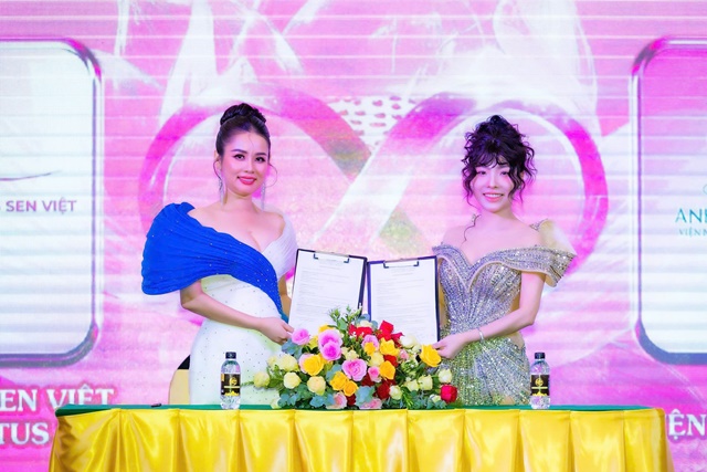 hoa hau bong sen viet9