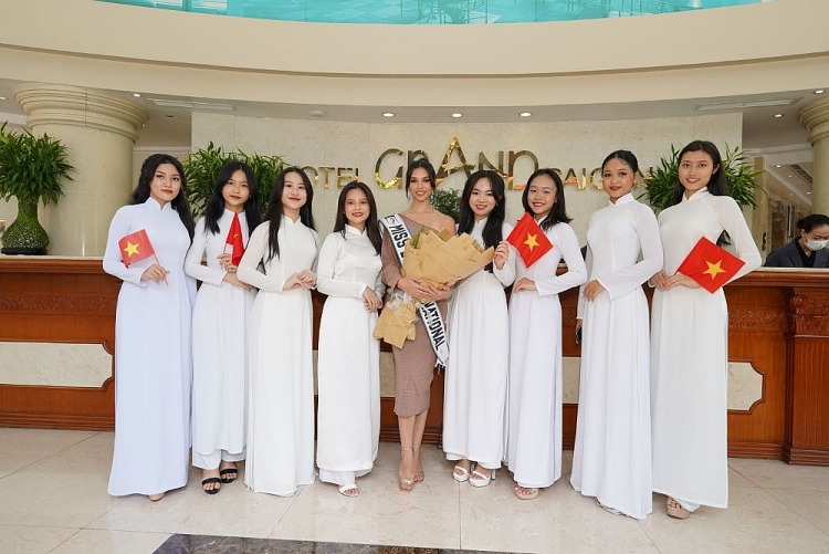 hoa hau sinh thai quoc te den viet nam