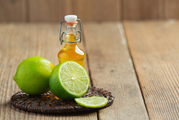 honey lemon wooden background