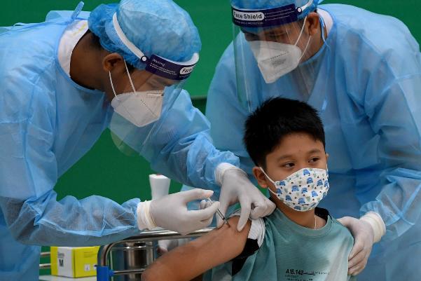 tranh nham vaccin cho tre
