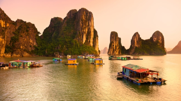 viet nam phat trien du lich
